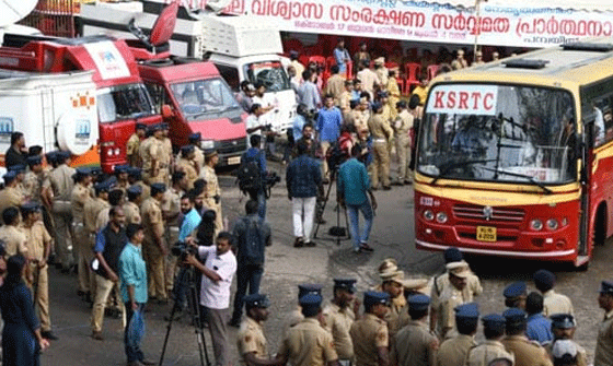 നിലക്കലില്‍ നിന്ന് മടങ്ങിയ മാധ്യമ സംഘത്തിന് നേരെ ആക്രമണം; തേജസ് ഫോട്ടോഗ്രാഫര്‍ക്ക് പരിക്ക്