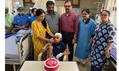 ജീവിതം തിരിച്ചു പിടിച്ച ആകാശിന് ആശുപത്രികിടക്കയില്‍ പന്ത്രണ്ടാം ജന്മദിനം