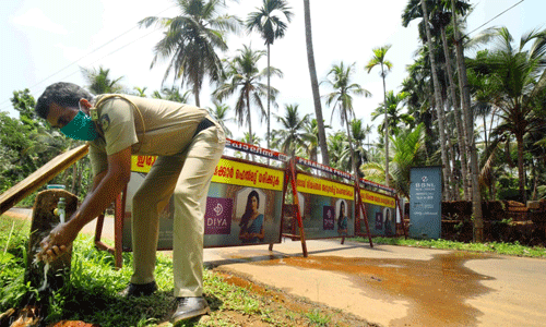 കൊവിഡ്19: സേവന പ്രവര്‍ത്തനങ്ങളിലും  സജീവമായി സിറ്റി പോലിസ്