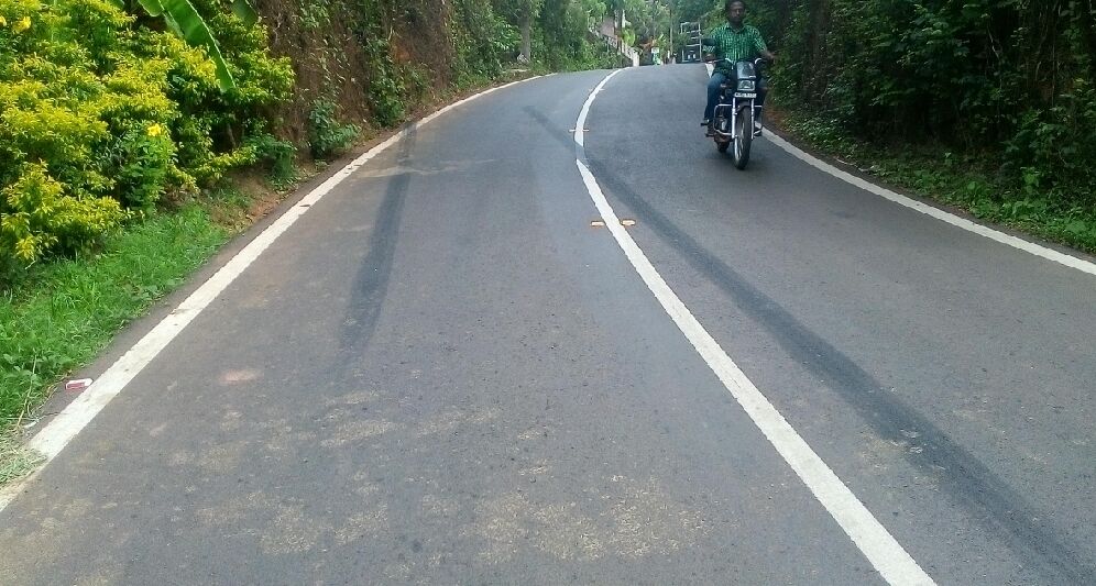 അപകട ഭീഷണി ഉയര്‍ത്തി വലിയപറമ്പിനും പാറപ്പുറത്തിനും ഇടയിലുള്ള മണ്ടിക്കയറ്റം