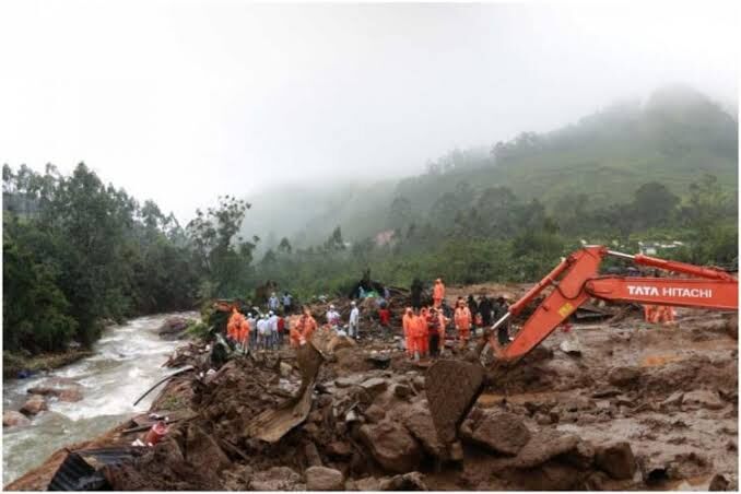 പെട്ടിമുടി ദുരന്തം: പുറംലോകത്തെ അറിയിക്കുന്നതില്‍ വീഴ്ച; അന്വേഷിക്കാൻ പ്രത്യേകസംഘം