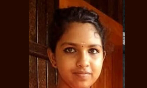 പുല്‍പ്പള്ളിയില്‍ ഒമ്പതാം ക്ലാസ് വിദ്യാര്‍ത്ഥിനിയെ ശുചിമുറിയില്‍ മരിച്ച നിലയില്‍ കണ്ടെത്തി