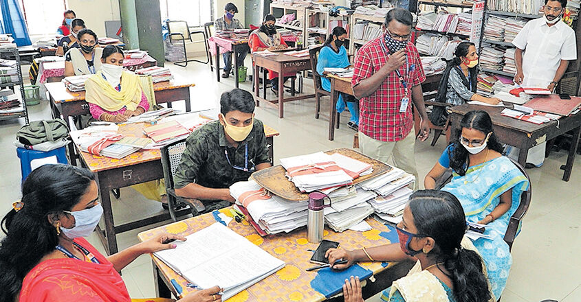 പ്രവൃത്തിദിനം ആഴ്ചയില്‍ അഞ്ചാക്കി കുറക്കണം; നിര്‍ദ്ദേശവുമായി ശമ്പളപരിഷ്‌കരണ കമീഷന്‍