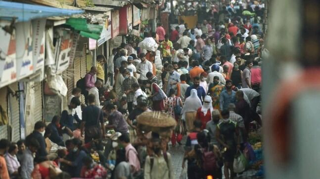 കൊവിഡ് നിയന്ത്രണങ്ങളില്‍ ഇളവ്: വിവാഹം, മരണാനന്തര ചടങ്ങുകളില്‍ കൂടുതല്‍ പേര്‍ക്ക് പങ്കെടുക്കാം