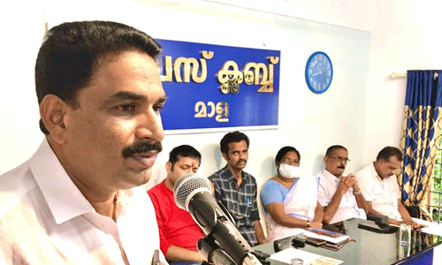 മാള പ്രസ് ക്ലബ്ബിന്റെ നേതൃത്വത്തില്‍ വായനാദിനാചരണം നടത്തി