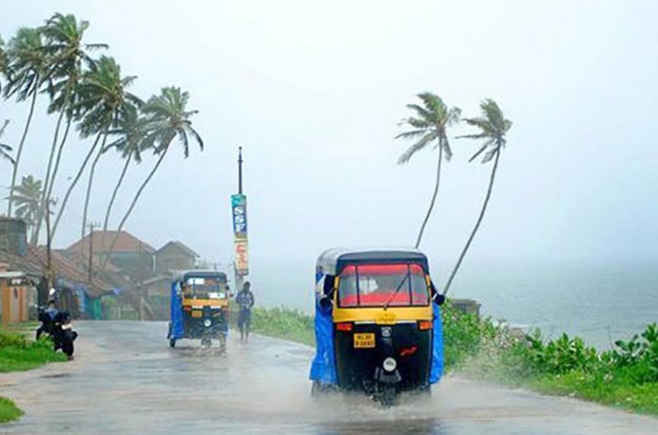 സംസ്ഥാനത്ത് എല്ലാ ജില്ലകളിലും കനത്ത മഴക്ക് സാധ്യത;ഒമ്പത് ജില്ലകളില്‍ ജാഗ്രതാ മുന്നറിയിപ്പ്