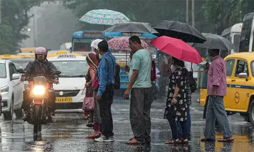 സംസ്ഥാനത്ത് ഇന്ന് മഴ കനക്കും; 3 ജില്ലകളിൽ ഓറഞ്ച് അലർട്ട്, മത്സ്യബന്ധനത്തിന് വിലക്ക്