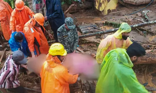 വയനാട് ദുരന്തം: ചാലിയാറില്‍ തിരച്ചില്‍ തുടരുന്നു; ഇന്ന് കണ്ടെത്തിയത് ഒരു മൃതദേഹവും മൂന്ന് ശരീരഭാഗങ്ങളും