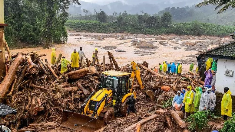 വയനാട് ഉരുള്‍പൊട്ടല്‍; മരണം 338;  കാണാമറയത്ത് 200ലധികം പേര്‍