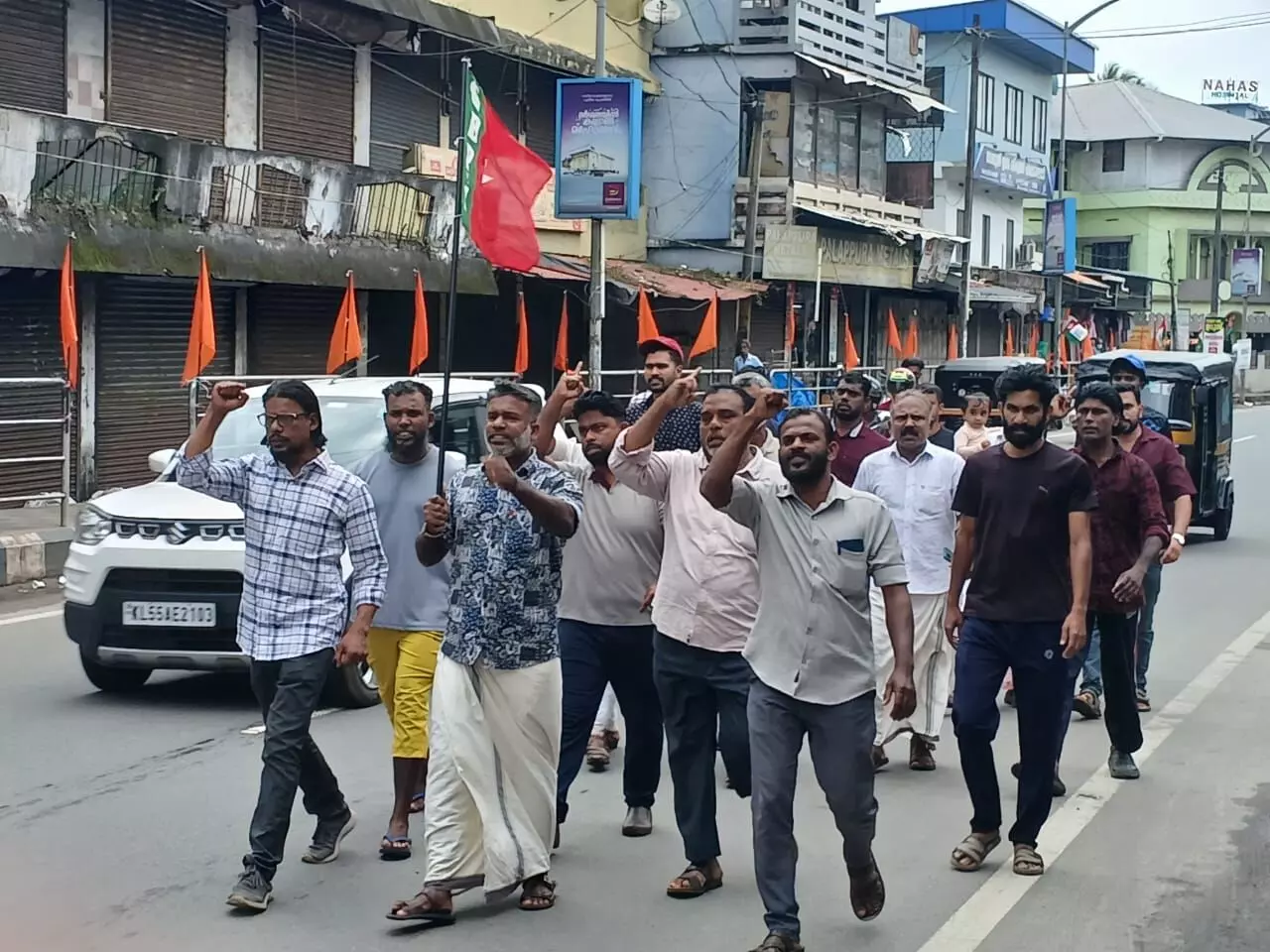 ആര്‍എസ്എസ് പരിപാടിക്ക് നഗരസഭാ സ്റ്റേഡിയം: പ്രതിഷേധിച്ച് എസ്ഡിപിഐ