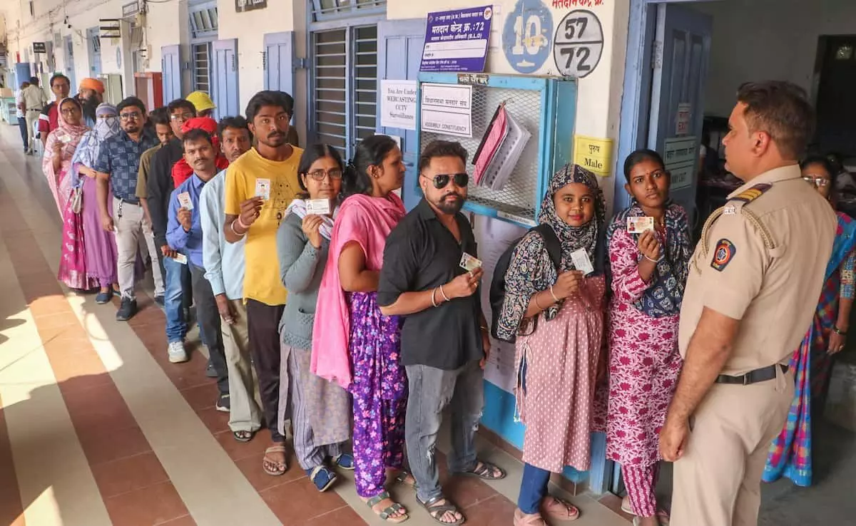 മഹാരാഷ്ട്രയിലും ജാർഖണ്ഡിലും ബിജെപി മുന്നിലെന്ന് എക്സിറ്റ് പോൾ പ്രവചനം