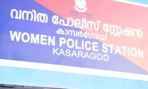 ഹിന്ദു പെണ്‍കുട്ടിക്കൊപ്പം ബൈക്കില്‍ സഞ്ചരിച്ച മുസ്‌ലിം യുവാവിന് പോക്‌സോ കേസില്‍ മുന്‍കൂര്‍ ജാമ്യം; പരാതിയില്ലെന്ന വീട്ടുകാരുടെ വാദം തള്ളി പോലിസ്