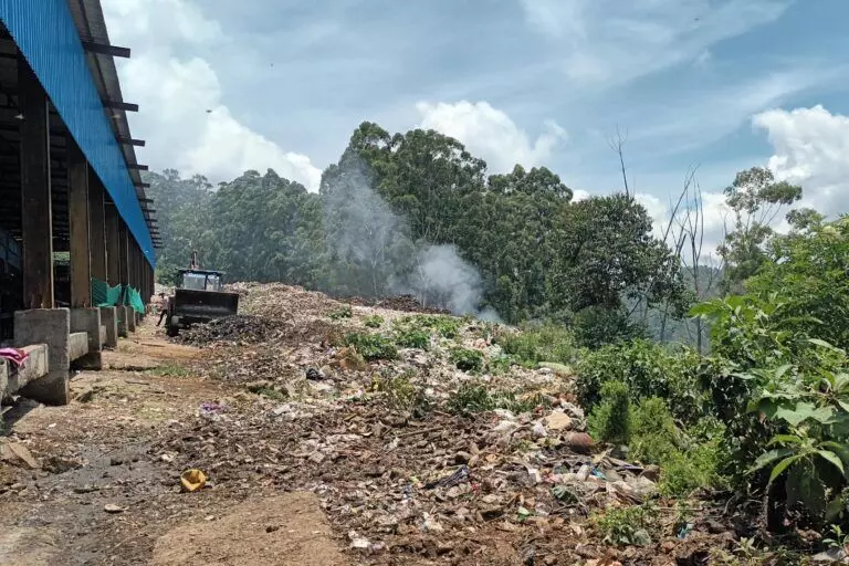 സംസ്ഥാനത്തെ ഹില്‍ സ്റ്റേഷനുകളില്‍ പ്ലാസ്റ്റിക് കുപ്പികള്‍ വിലക്കണം: ഹൈക്കോടതി